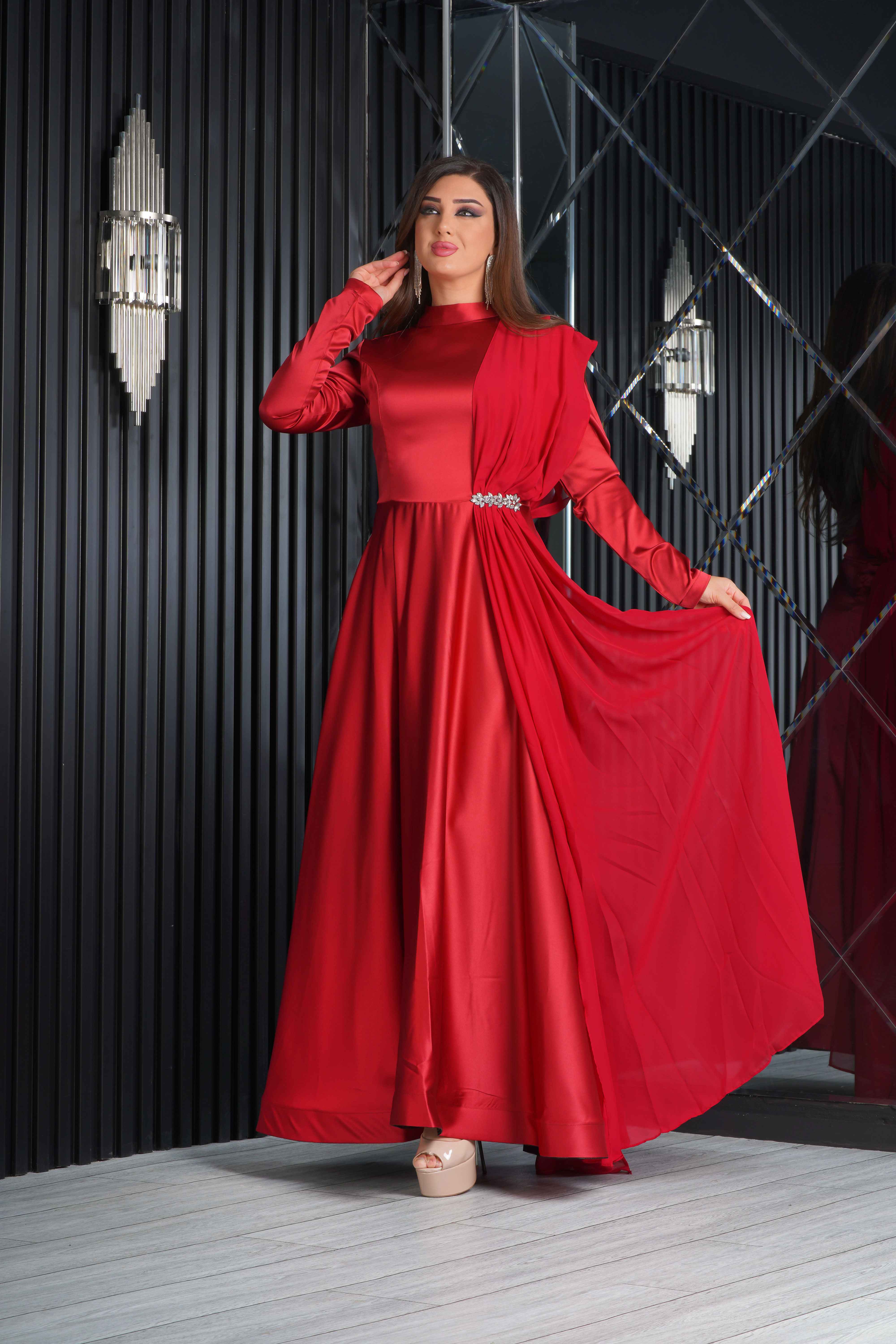 8530 - Tesettür Saten Tasarım Şifon Taş Aksesuarlı Uzun Tesettür Elbise Abiye